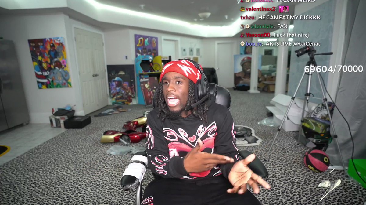 DramaAlert on X: Kai Cenat responds to Hasan after he told him to suck his  dick. #DramaAlert t.co8uifNC78S5  X