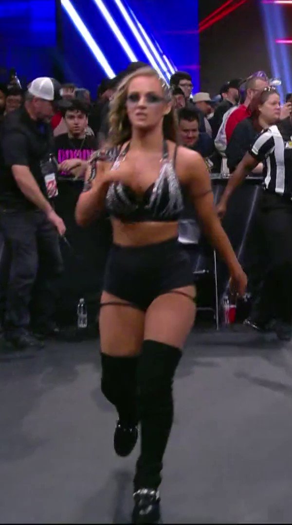 Pin by Davenagy on Anna Jay Wrestling outfits, Jordan outfits womens, Fitness model