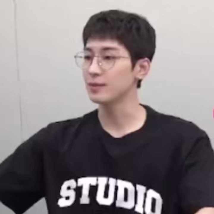 Tracy On Twitter wonwoo Almost Drank Without Opening The Bottle Cap Tracy On Twitter wonwoo Almost Drank Without Opening The Bottle Cap