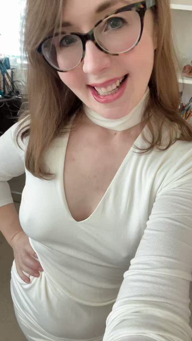 I might be wearing this tonight https://t.co/WSIIttjx0K