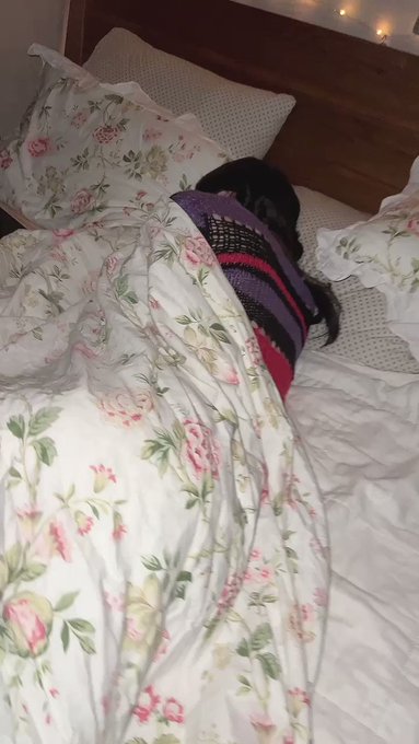 Waky waky &hellip; https://t.co/o9ijmnuYPp<a href="/tag/chaturbatemodel"class="tags"><span>#chaturbatemodel</span></a>