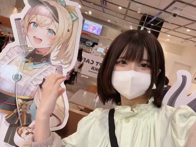 コスプレイヤーしろいのTwitter動画1