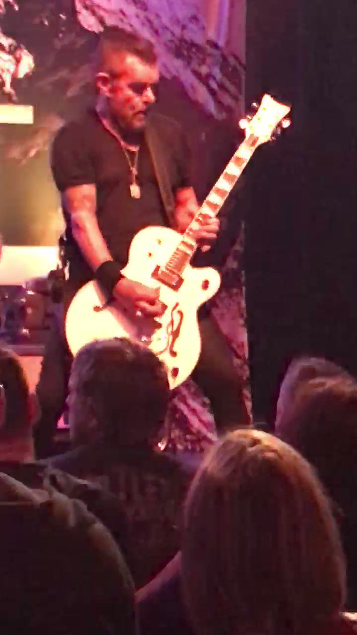 Happy 62nd birthday to The Cult guitarist Billy Duffy 