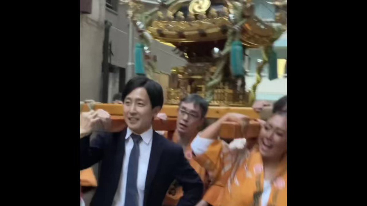 神田祭!区内の御神酒所に伺って参りました。氏子の皆さまとたくさんお話しできました。色々あったけど「さあ前へ進もう!」と心意気。 明日は神輿や山車が氏子108町会を巡る神幸祭、14(日)は200基の神輿が神田明神を目指し練り歩く神輿宮入。神田が元気に復活してほしい!私もフルで参加いたします💪