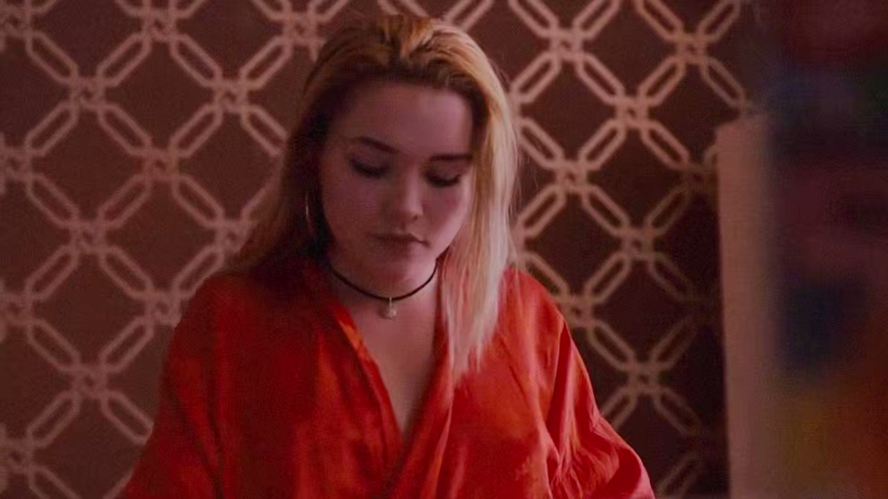 Florence pugh moaning