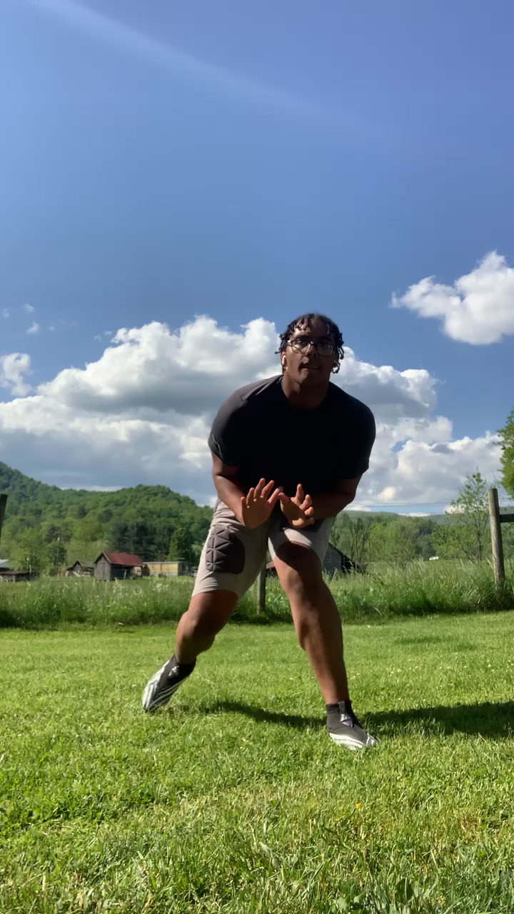 amoreyun-simmons-on-twitter-6-6-285-will-be-playing-both-dline-and