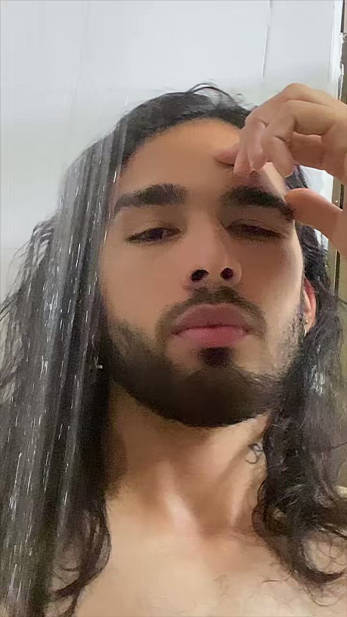 Model - George domination