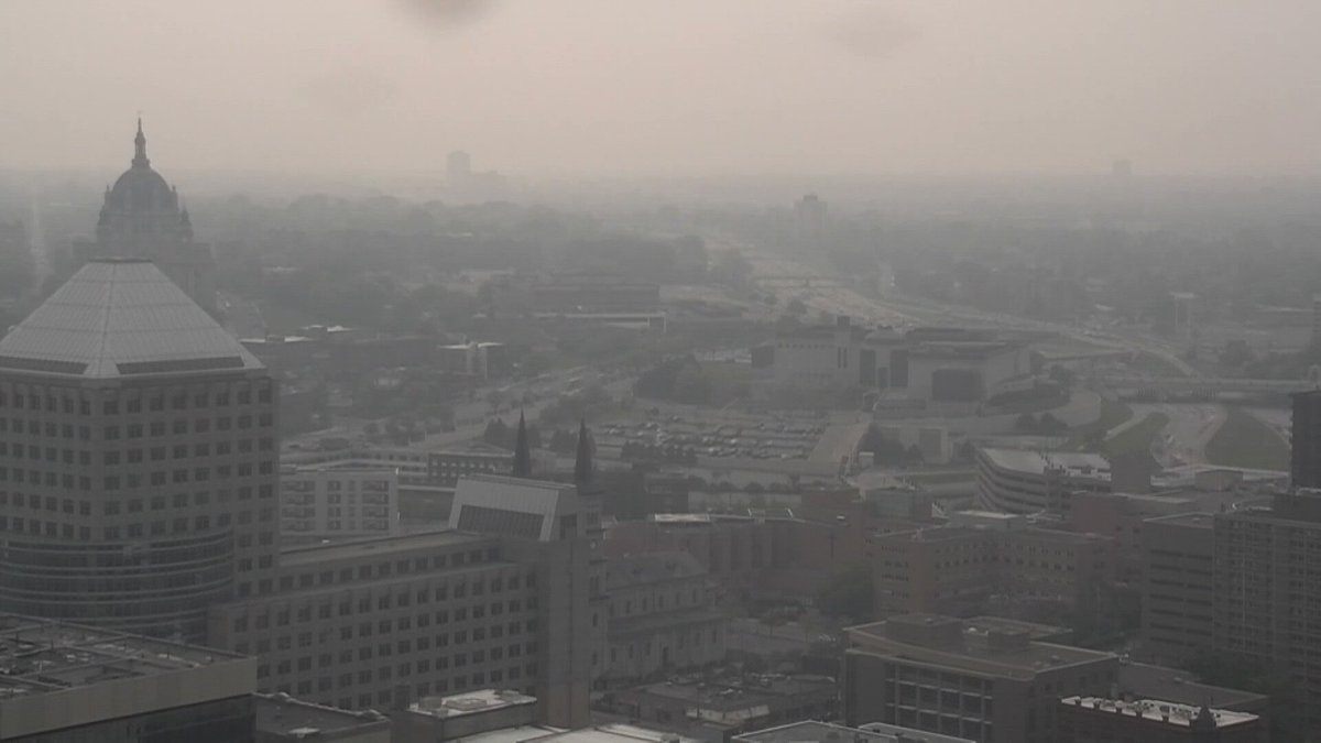 Hazy skies remain across MN due to smoke from Canadian wildfires. This is looking towards Minneapolis from St. Paul -- you can usually see the skyline in this shot.

The entire state is under an air quality alert until Friday morning.

More: https://t.co/KYGspFaECQ @WCCO https://t.co/f7eS37ERt1