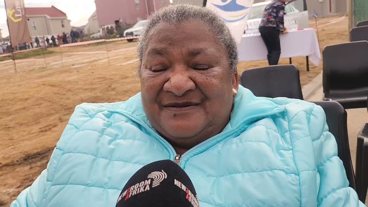 Sisisi Tolashe (SisisiTolashe) / Twitter
