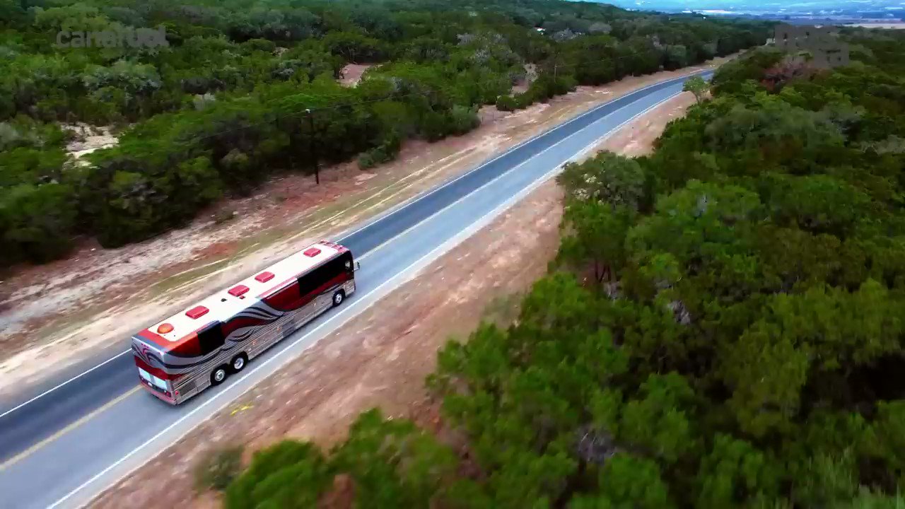 Rota de ônibus 'mais longa do mundo' sai do Brasil e é pura adrenalina