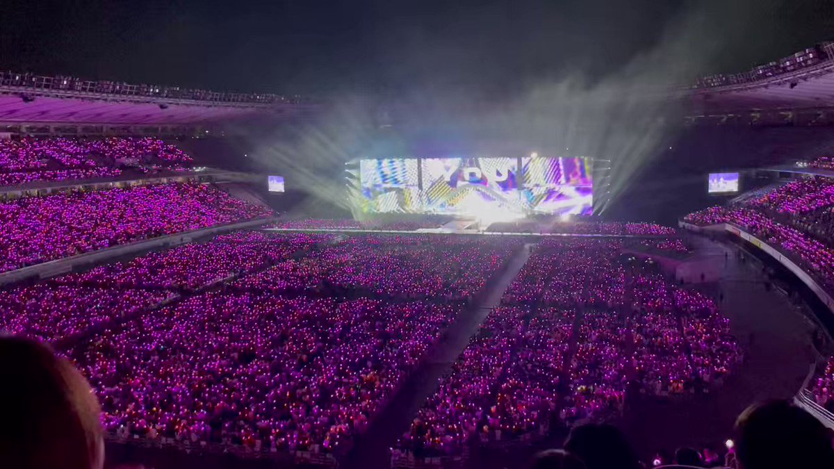 🐰JeanXx READY TO BE 🏁 (ia) on Twitter "The candy bong ocean is so