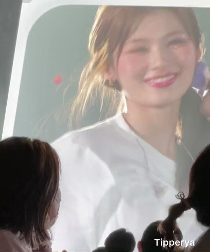 vic 📽️ bangless momo on Twitter "miyeon count your mf days. the old