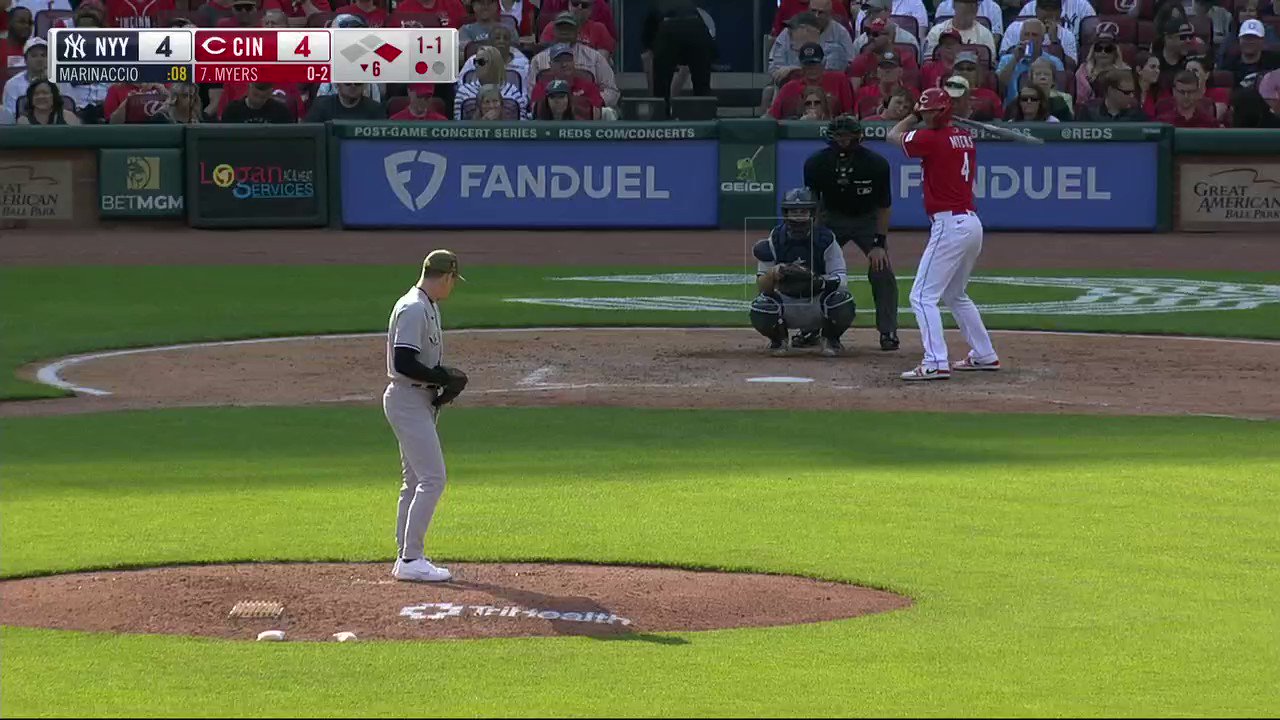 Yankees at Reds / Twitter