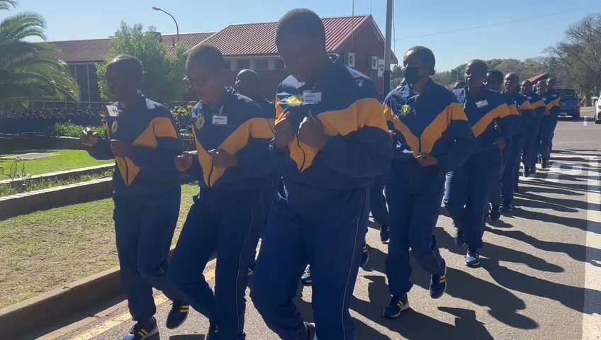 SA Police Service On Twitter sapsHQ FEMALES JOGGING These 
