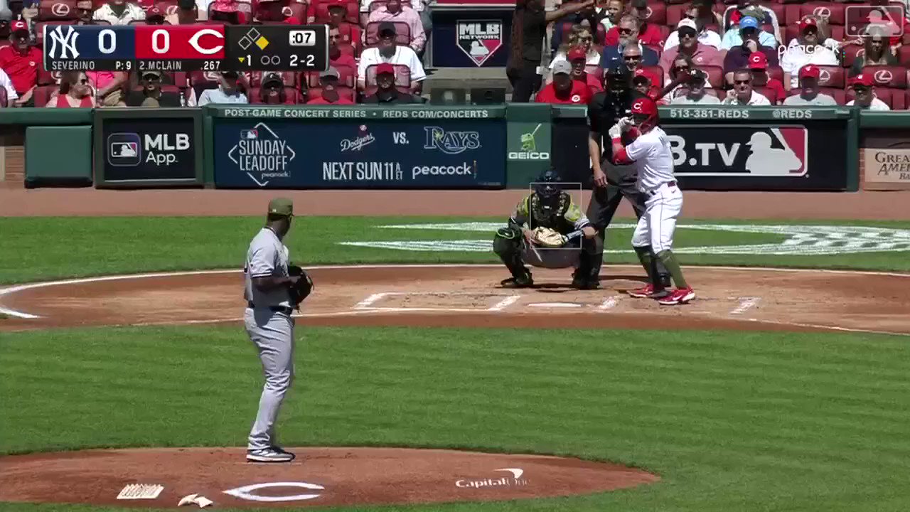 Yankees at Reds / Twitter