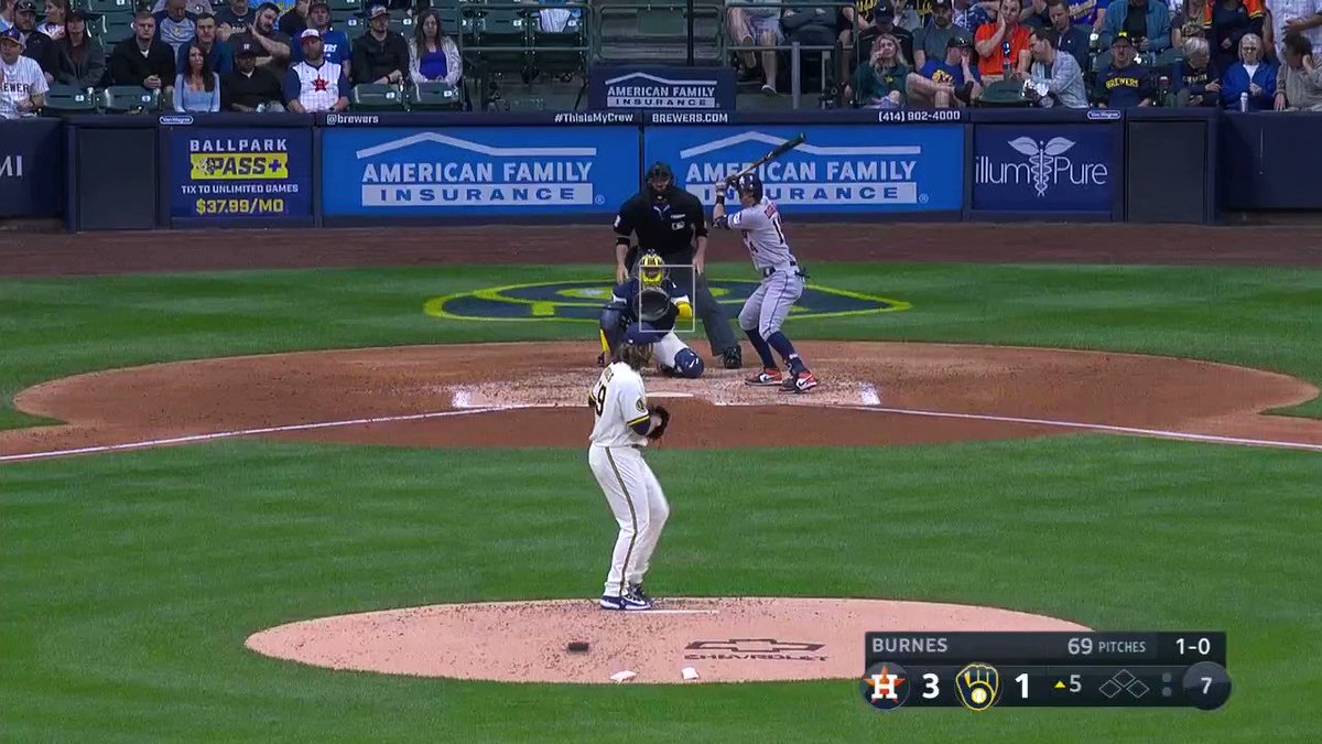 MLB HR Videos on X: Mauricio Dubon - Houston Astros (1)   / X