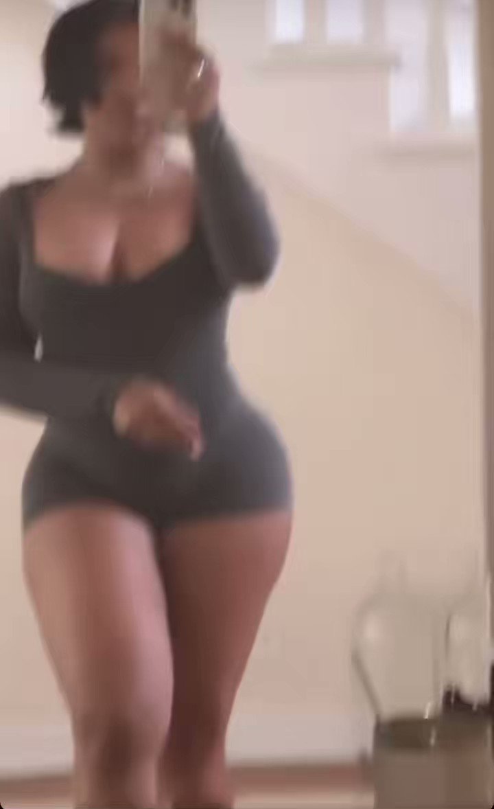 Ebony gifs