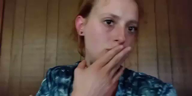 Blowing kisses. Hurry catch them they are all for you daddy 😘😘😘😘 https://t.co/IzlW7bR5IH