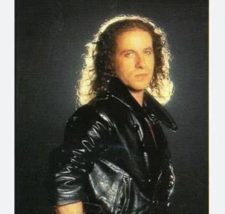 The great Klaus Meine turns 75 today! Happy birthday, dude! 
