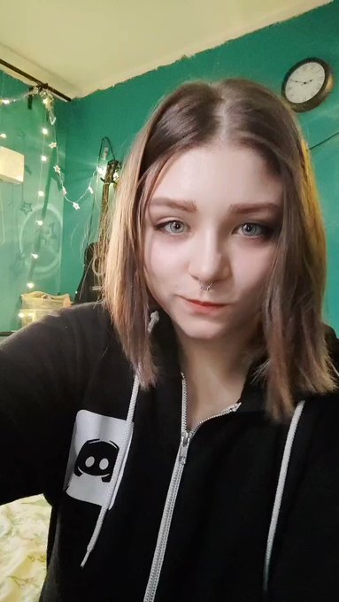 Live on #chaturbate https://t.co/9BMrLhM7ky<a href="/tag/chaturbate"class="tags">#chaturbate</a>