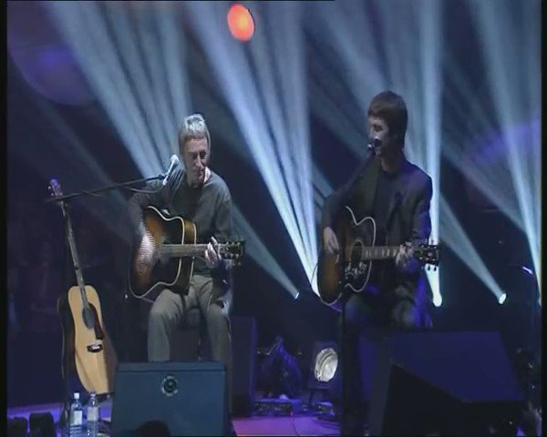 Paul Weller and Noel Gallagher performing That s Entertainment

Happy Birthday Paul Weller 

 