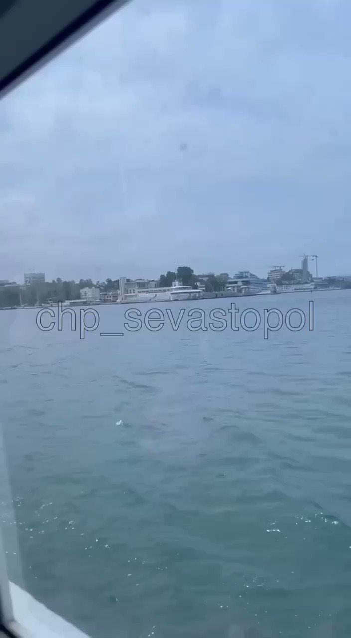 BrennpunktUA 🇩🇪🇺🇦 on X: An here we go.😁 Das #FakeVideo (Siehe hier),  was die Backboard Seite der Ivan Kuhrs zeigen soll beim Einlauf nach  #Sevastopol, hat 2 Radar Aufbauten, und scheint ein