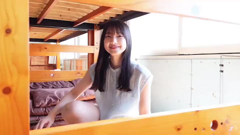 櫻坂46大園玲1st写真集『半分光、半分影』【公式】発売中 櫻坂46大園玲1st写真集『半分光、半分影』【公式】発売中