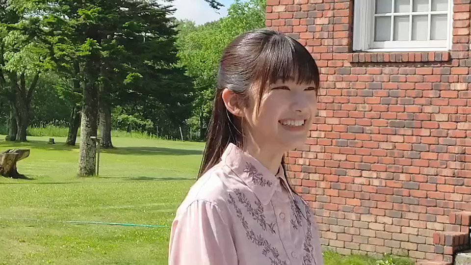 櫻坂46大園玲1st写真集『半分光、半分影』【公式】発売中