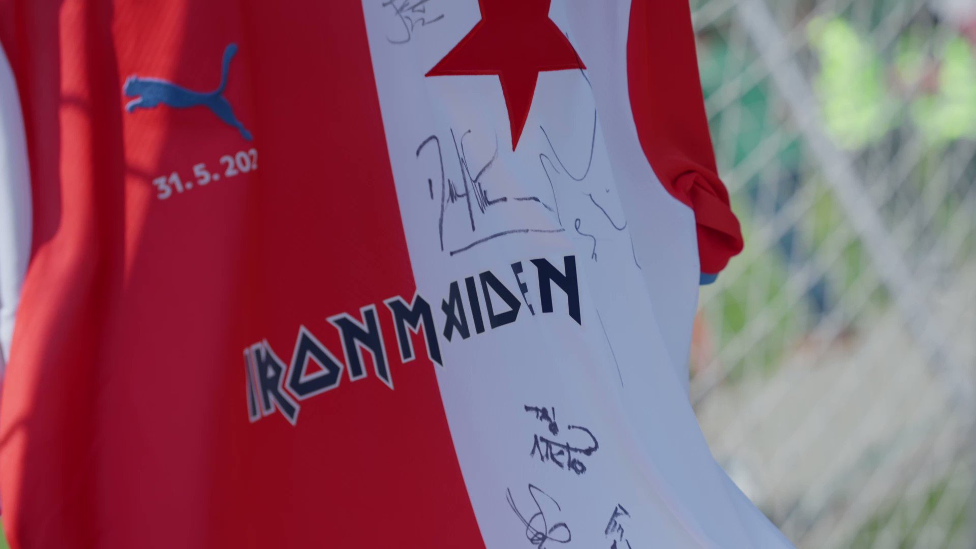 Slavia Prague wallpaper. Football wallpaper, Wallpaper, ? logo