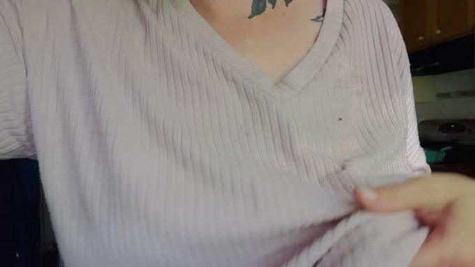 😘😘  #nsfw #boobs https://t.co/JekASHekOm<a href="/tag/nsfw"class="tags">#nsfw</a><a href="/tag/boobs"class="tags">#boobs</a>