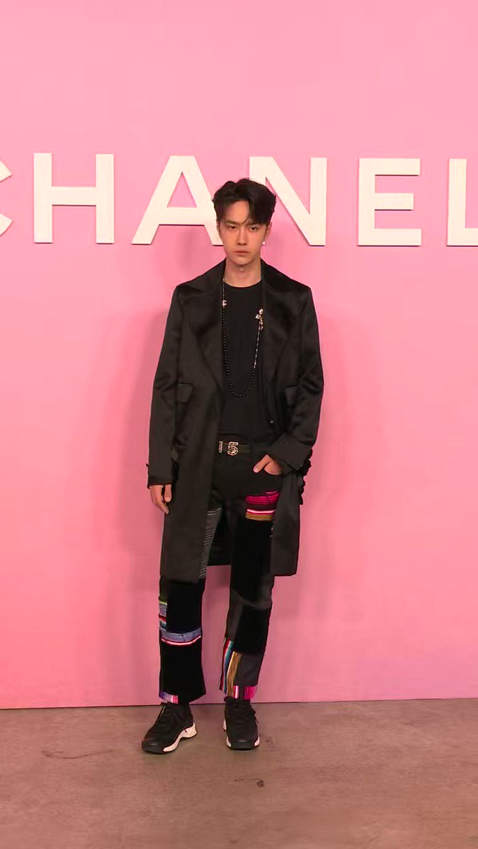 王一博 ワンイーボー ワンイーボ  シャネル chanel 雑誌 王一博 ワンイーボー ワンイーボ シャネル chanel 雑誌