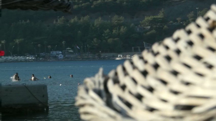 Video oleh @Lano_pipipi