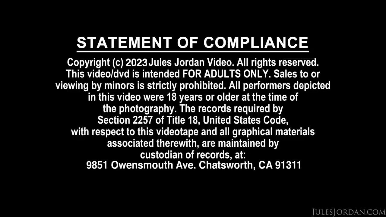 D on Twitter "New thelaylajenner JulesJordan "Your Neighbor's