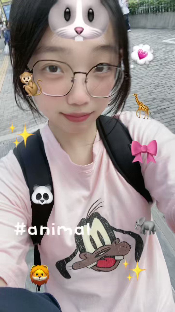 Akt邀卡芙卡上列车