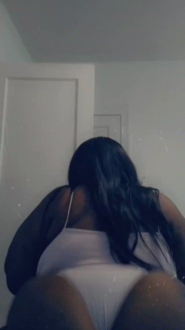 Come ride this WAVE 🌊 😛💦 Y'all ready for some new Collabs yet or nah 😮&zwj;💨 ? I may or may not have been<a href="/tag/dm"class="tags"><span>#dm</span></a>