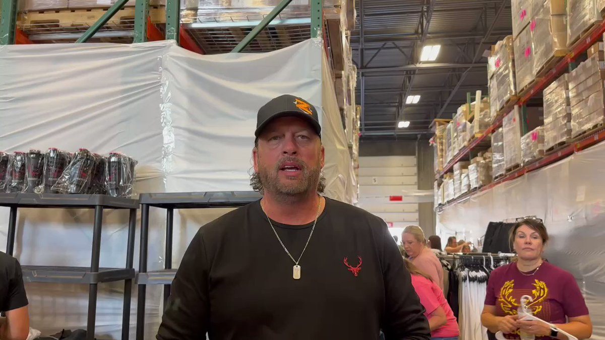 Z104Country KSOPFM on Twitter "BUCKED UP annual warehouse sale! 5 T