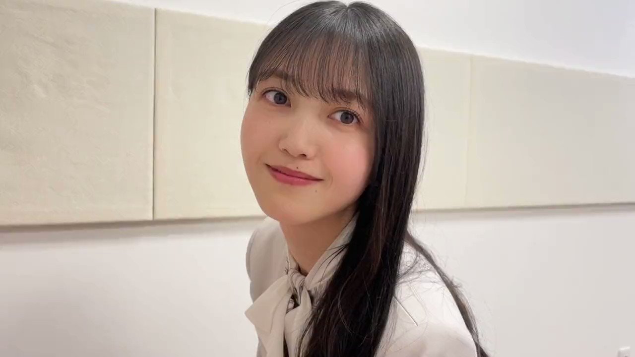 【入手困難】 乃木坂46 3期生 久保史緒里 個別フォトアルバム 久保史緒里（乃木坂46）、1st写真集が発売決定 - TOWER RECORDS