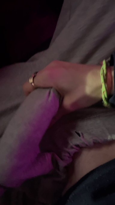 Estoy cachondo👿 https://t.co/ldswFIfT6j