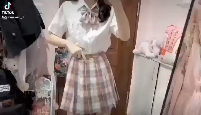 國中生國中自慰噴水    