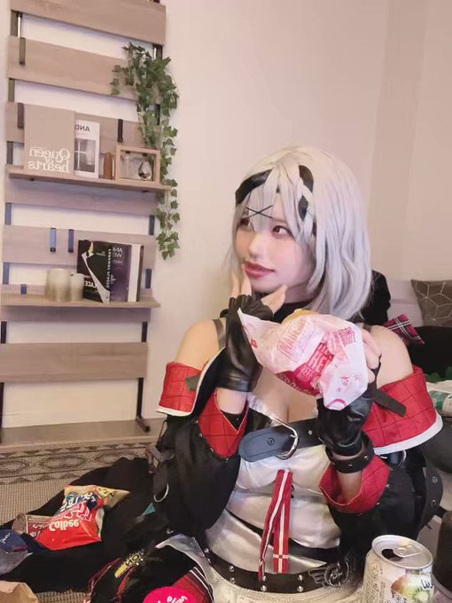 コスプレイヤーしろいのTwitter動画8