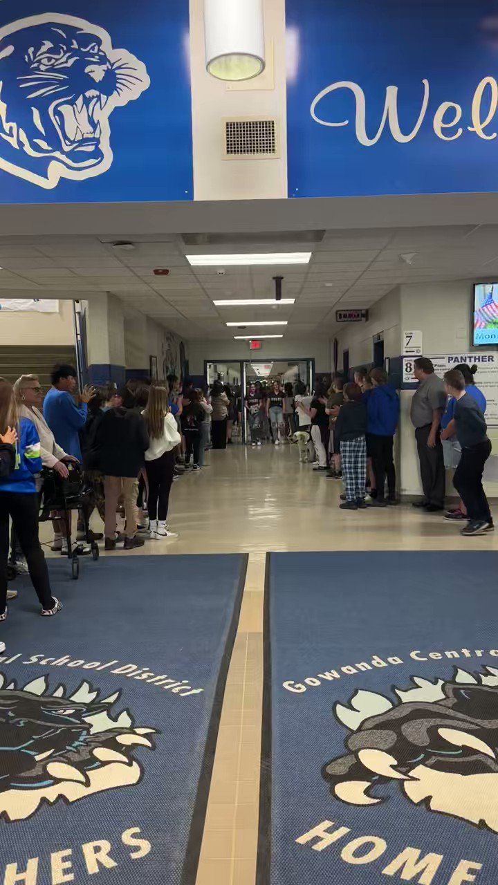 GowandaCSD on Twitter "Gowanda CSD unites to clap out the varsity