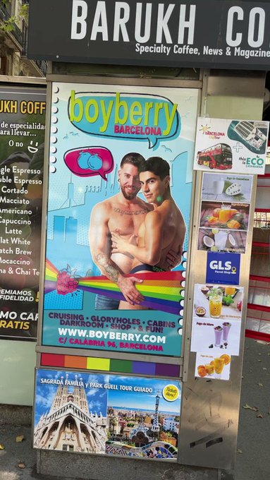 Nos ha visto mientras paseabas por la calle?

@RicoVegaXxx @alfonsonaked https://t.co/RtKkuxqdNk