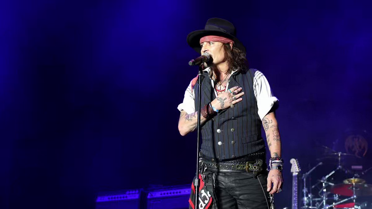 Hollywood Vampires ハリウッド・ヴァンパイアーズ VIPサイン Amazon.co.jp: ハリウッド・ヴァンパイアーズ: ミュージック