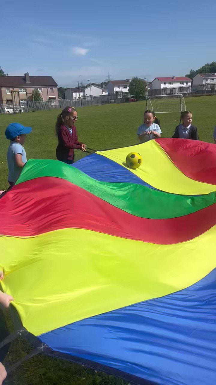 Keir Hardie Memorial (KeirHardieMem) / Twitter