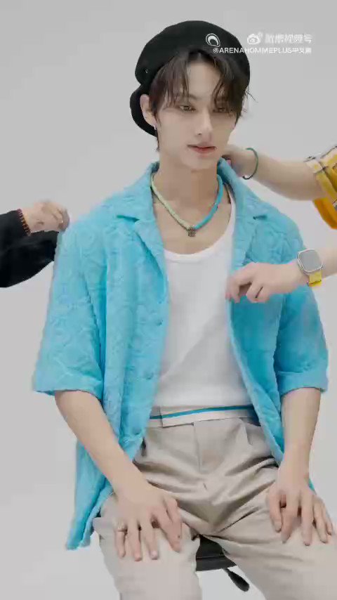 ブリヤンテス・レッド SHINee 15周年ペンミグッズ ロングスリーブ