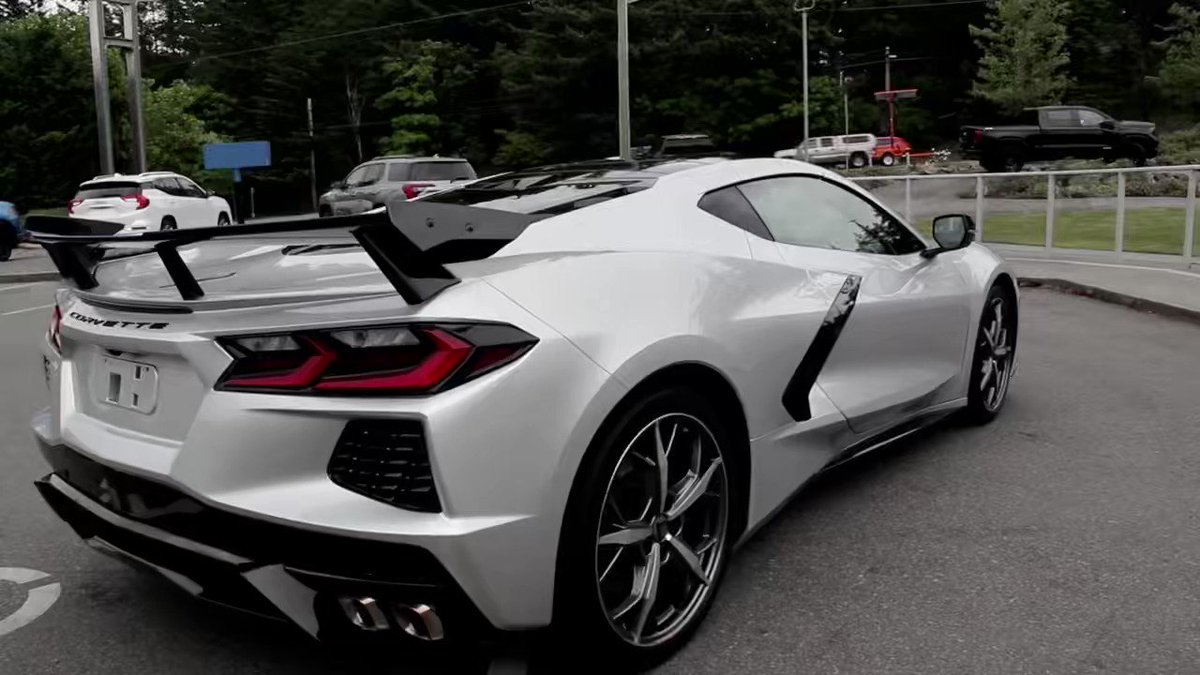 Our first 2020 C8 Corvette is back and available for sale. 

3LT Coupe with the Z51… and it could be yours! 

#yyj #jennermotors #corvetteC8 https://t.co/XaVvWtAxsq