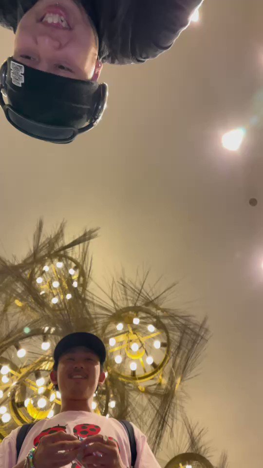 ラランド冗談 アクキー 【求】サーヤ、マネたく 【殴】ニシダ×3