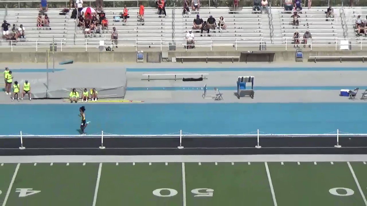 MileSplit US on Twitter "TO THE LINE‼️ Devan Kipyego holds off Adam