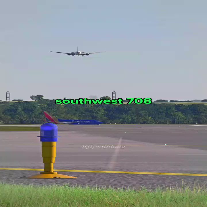 Near miss between a FedEx Boeing 767F and a Southwest Airlines Boeing 737 Max 8 at Austin Texas. Incident reenacted based on comms between flight crews and ATC using MS flight simulator. https://t.co/LjcCOtbkVJ