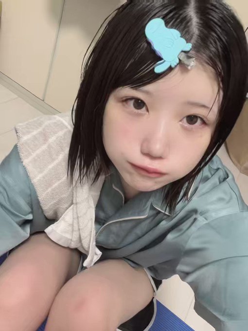 コスプレイヤーしろいのTwitter動画4